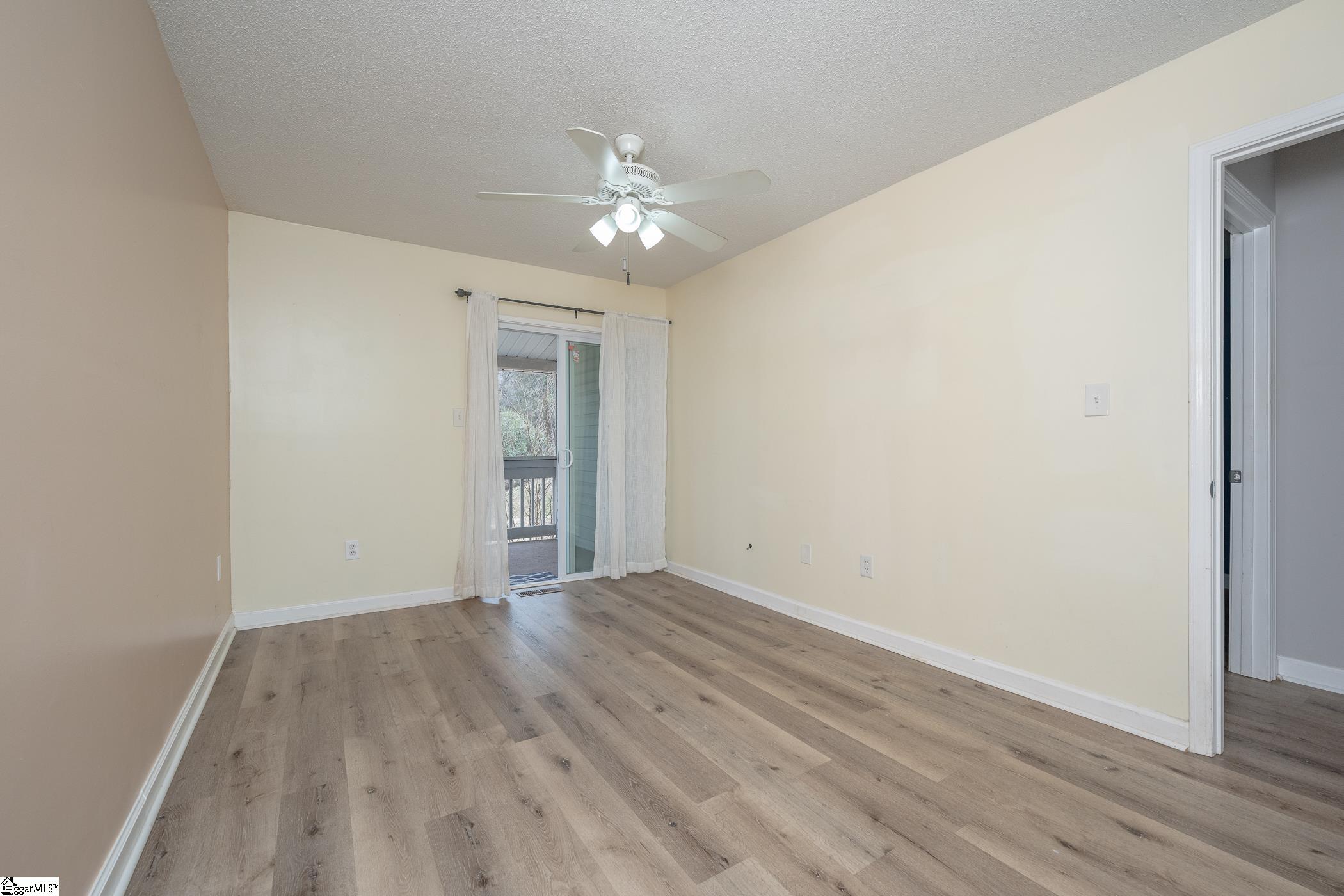 109 Royal Court Greenville, SC 29611