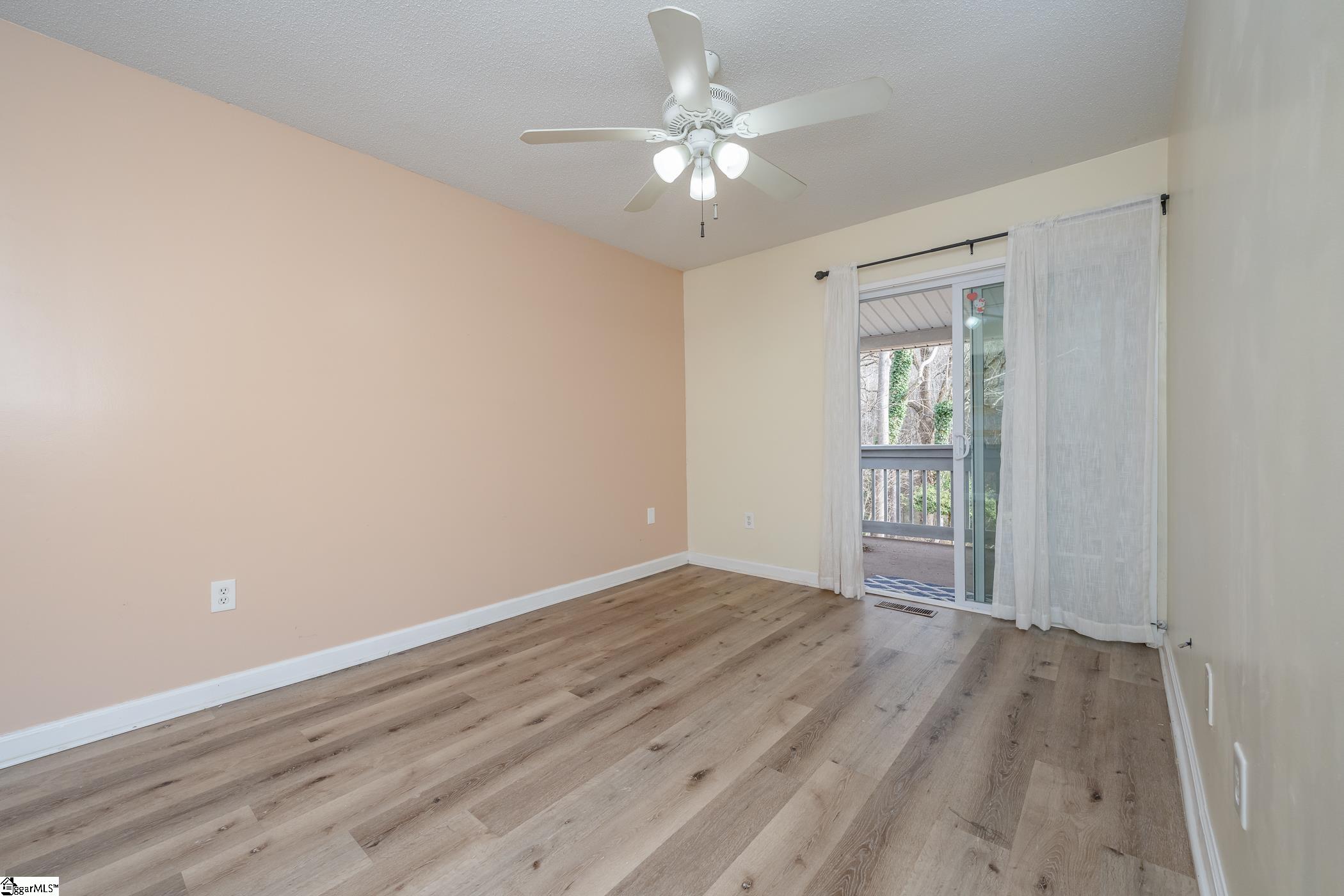 109 Royal Court Greenville, SC 29611