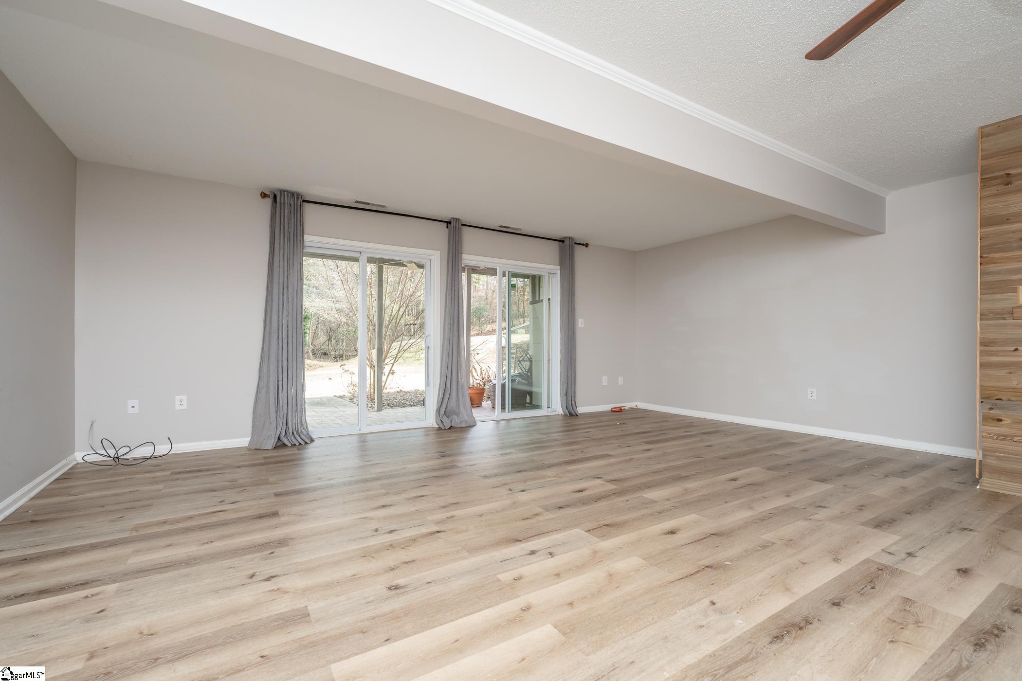 109 Royal Court Greenville, SC 29611