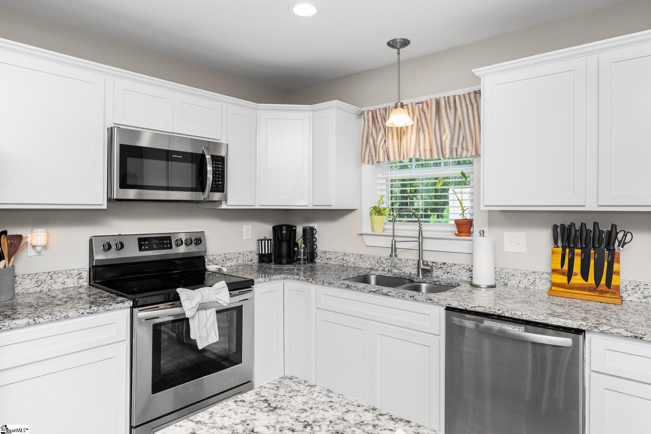 1458 Red Barn Road Liberty, SC 29657-9604