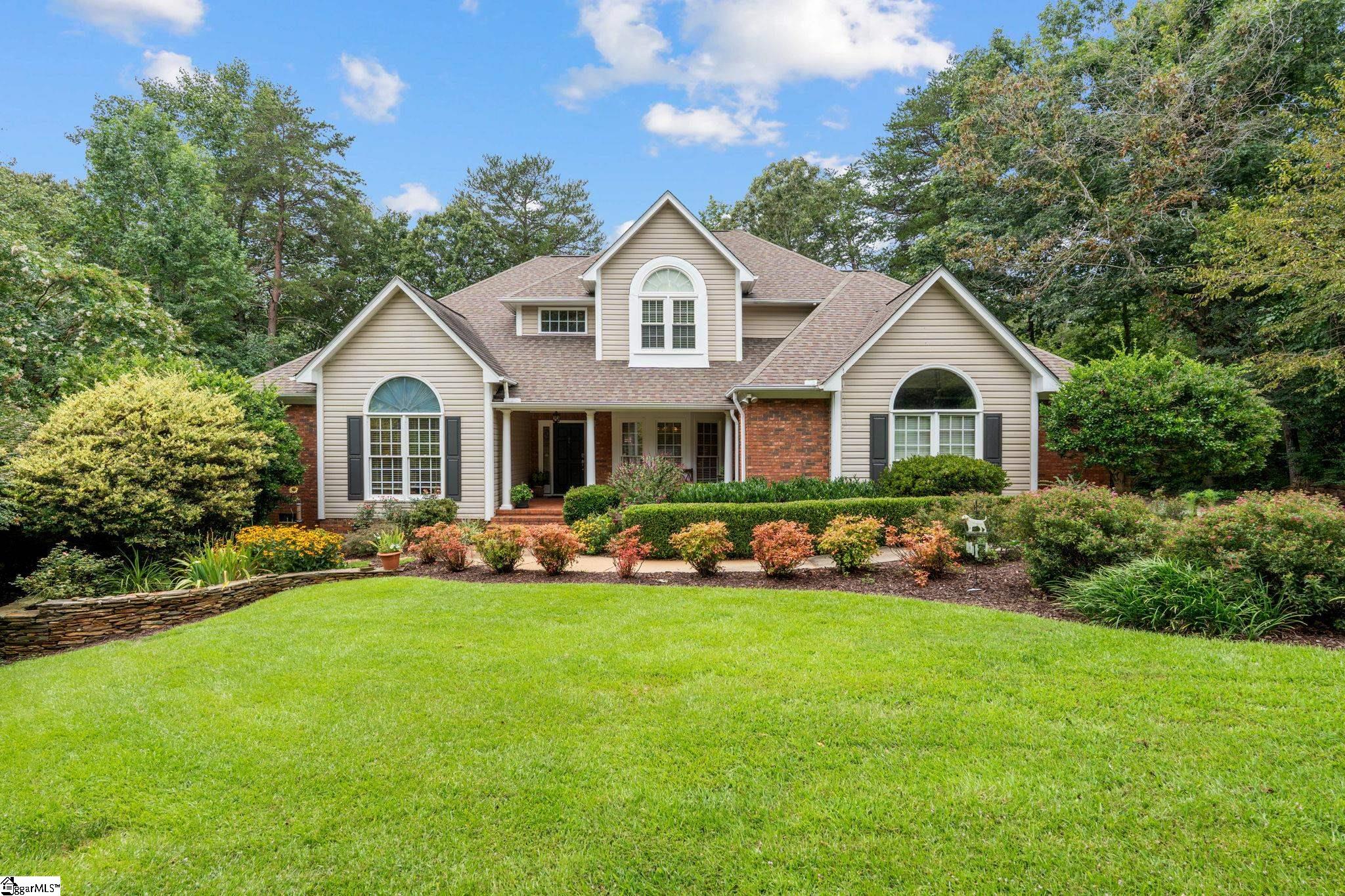 4 Dray Court Taylors, SC 29687