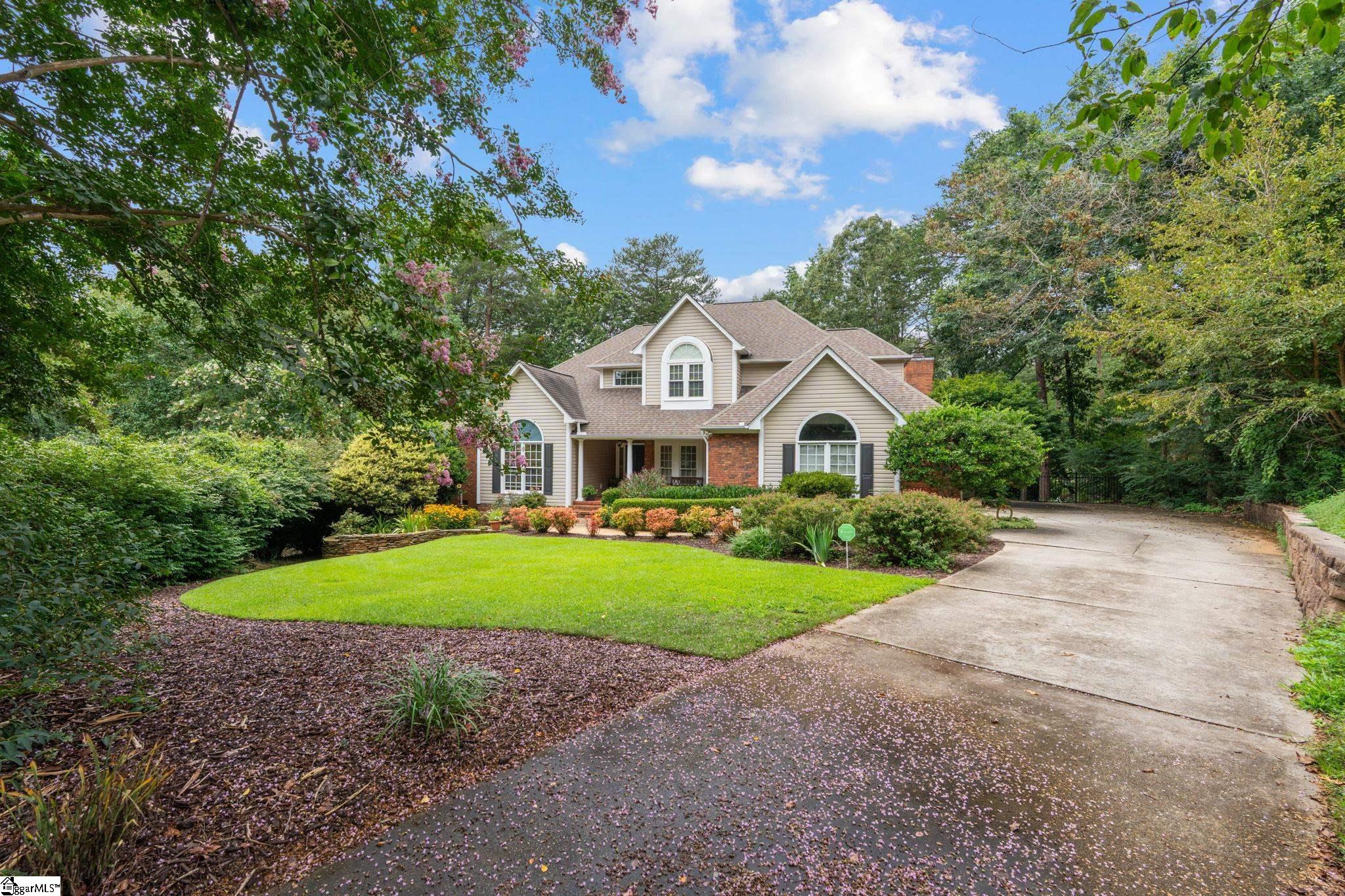 4 Dray Court Taylors, SC 29687