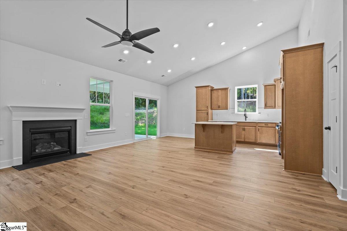 737 Old Magnolia Lane Woodruff, SC 29388