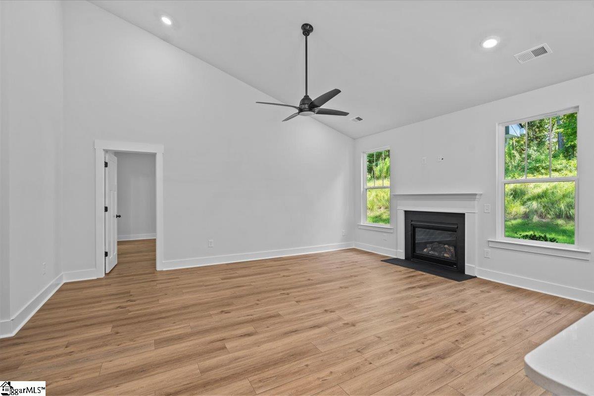 737 Old Magnolia Lane Woodruff, SC 29388