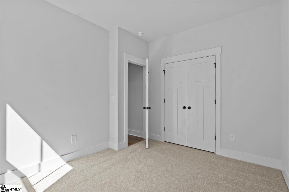 737 Old Magnolia Lane Woodruff, SC 29388