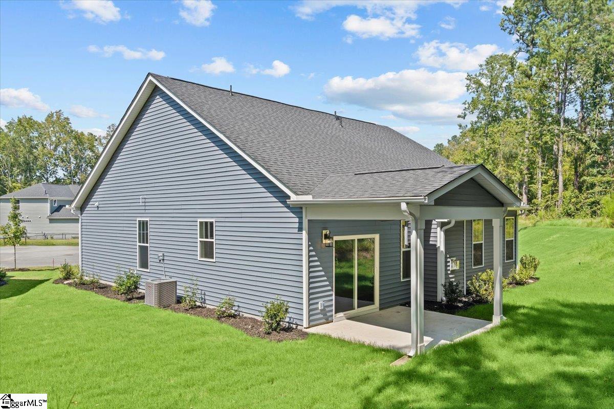 737 Old Magnolia Lane Woodruff, SC 29388