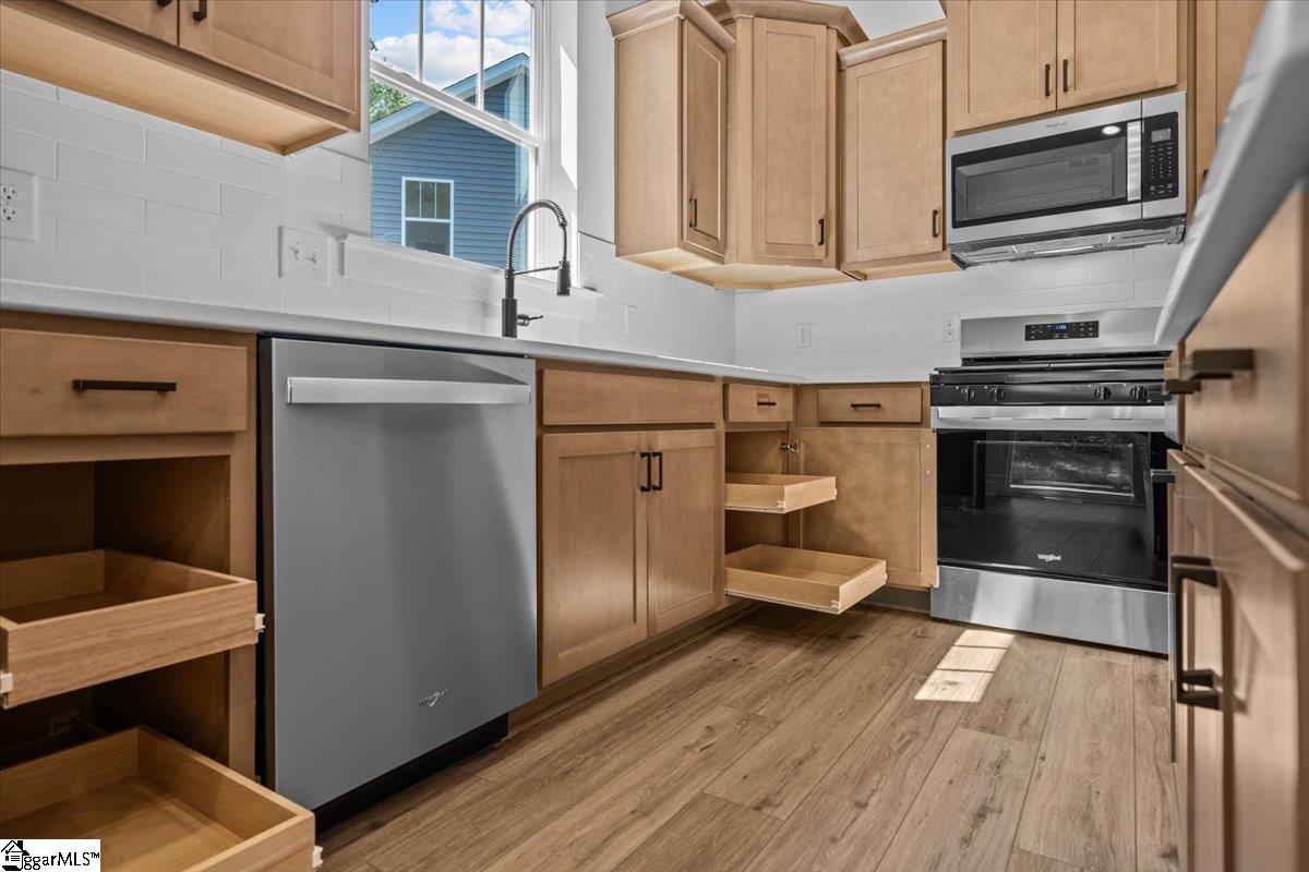 737 Old Magnolia Lane Woodruff, SC 29388