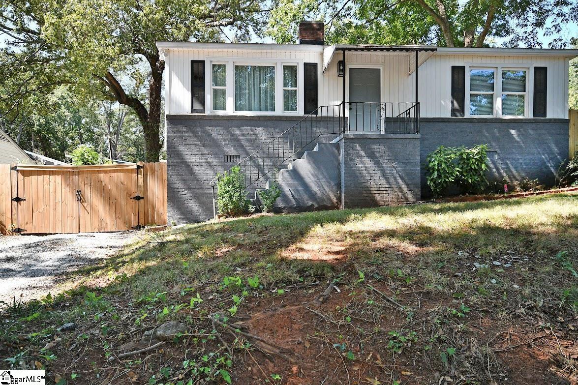 14 Pear Street Greenville, SC 29609