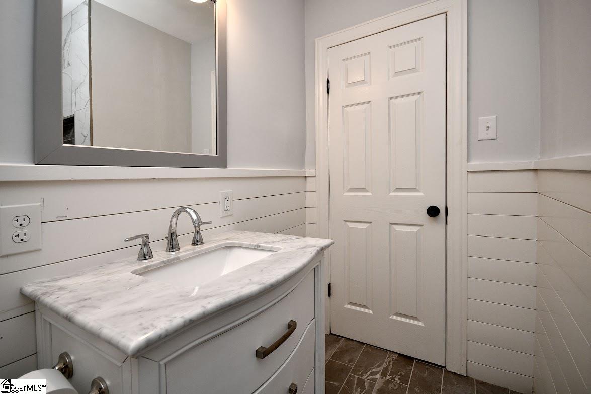 14 Pear Street Greenville, SC 29609