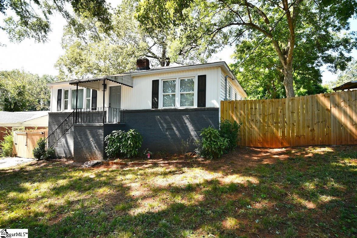 14 Pear Street Greenville, SC 29609