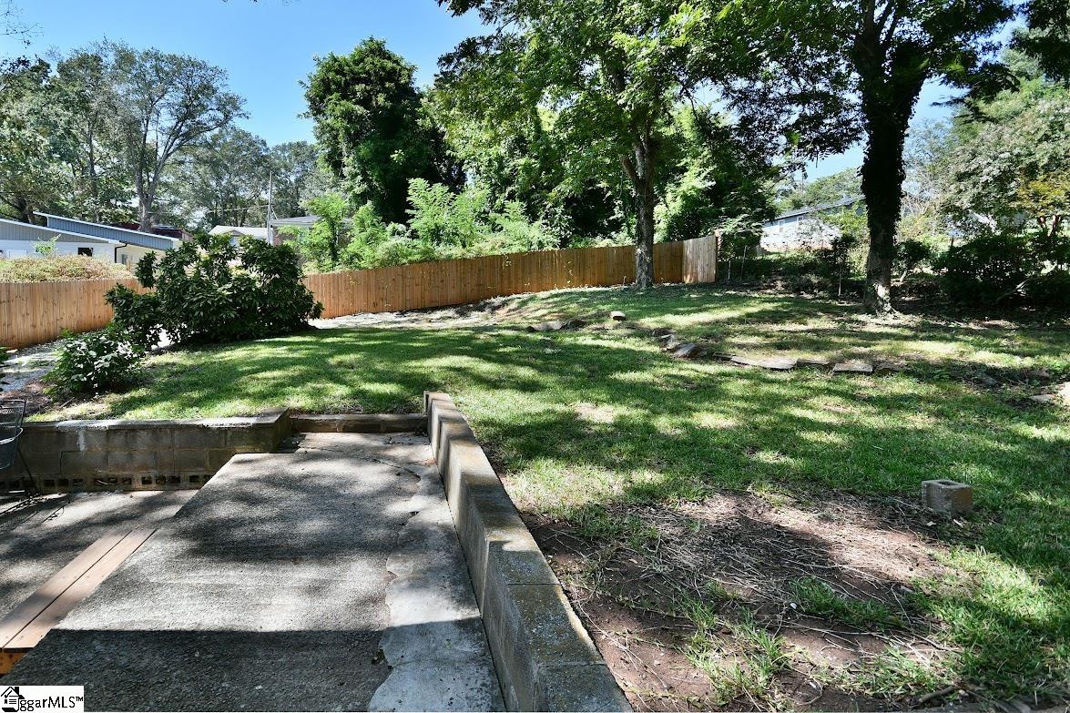 14 Pear Street Greenville, SC 29609
