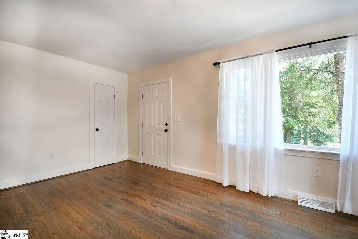 14 Pear Street Greenville, SC 29609