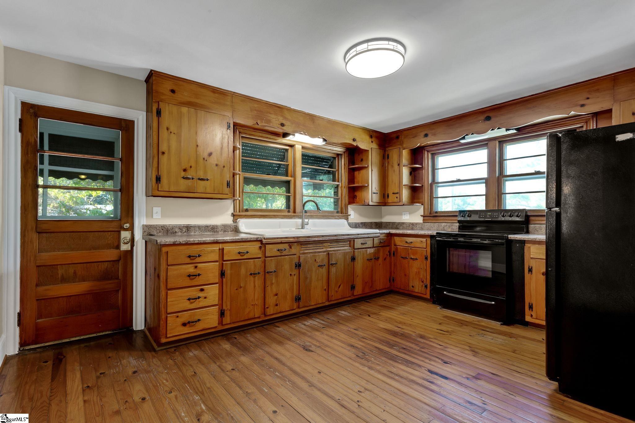 2901 E North Street Greenville, SC 29615