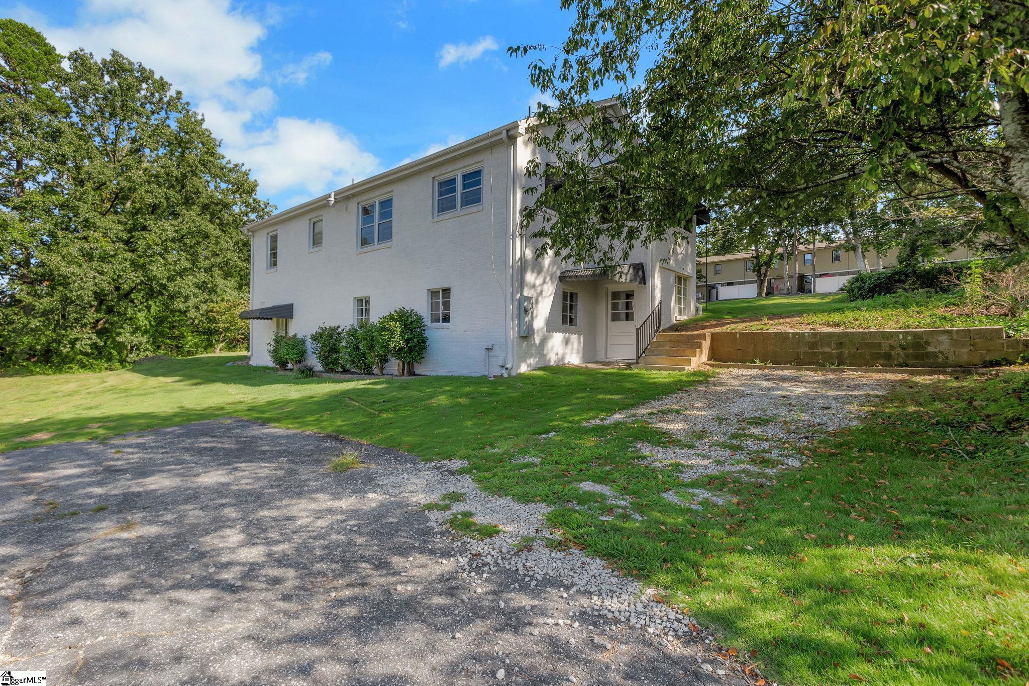 2901 E North Street Greenville, SC 29615