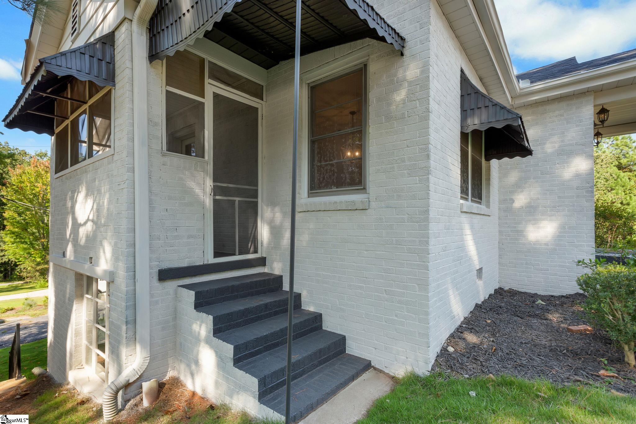 2901 E North Street Greenville, SC 29615