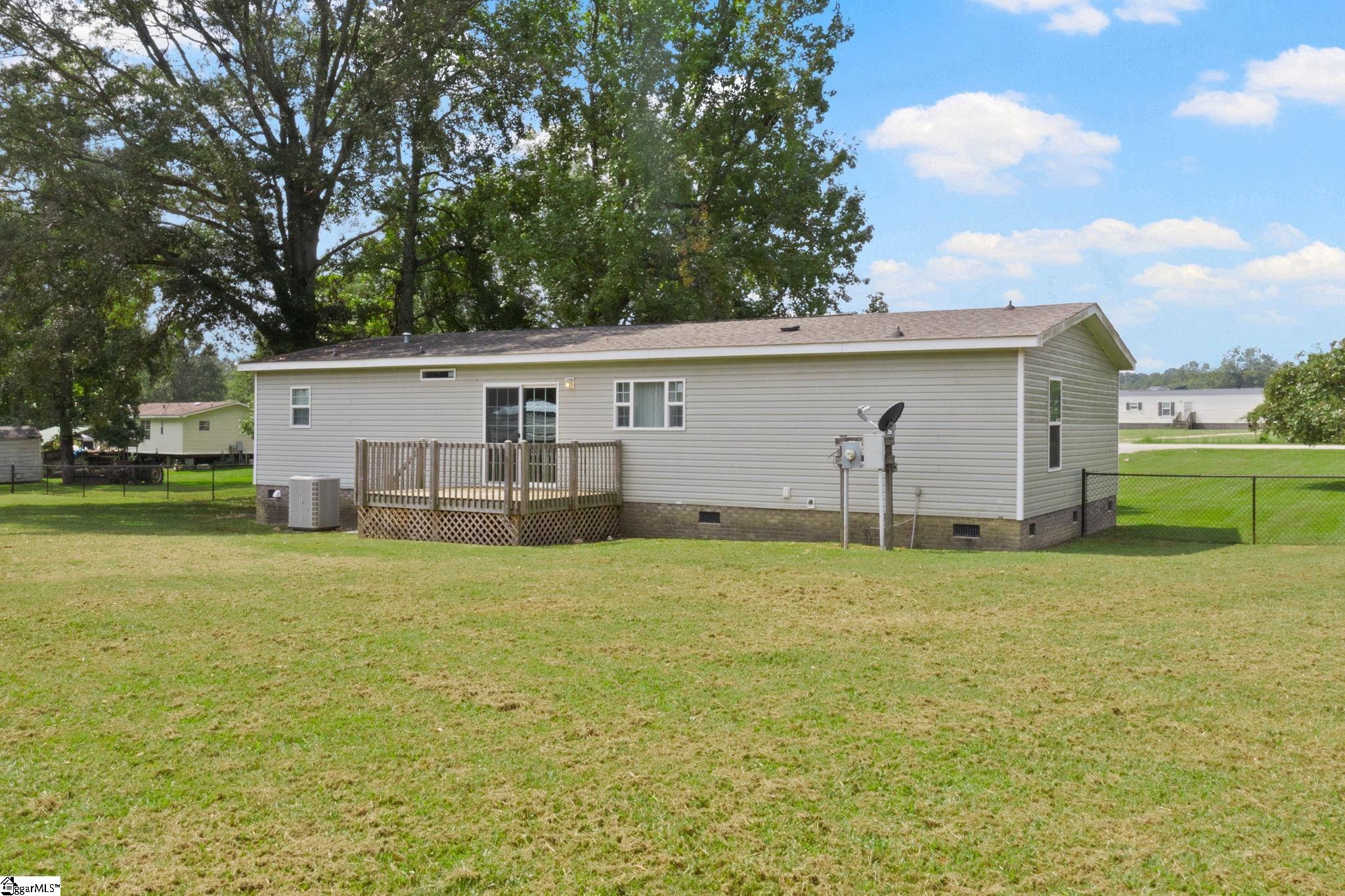 115 Lesley Road Pelzer, SC 29669-9063