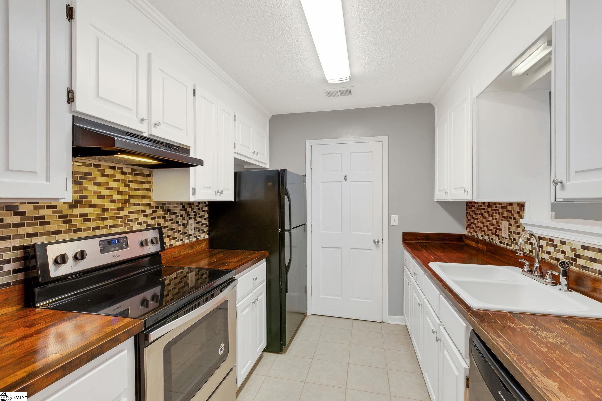 2001 Pelham Road UNIT Unit #30 Greenville, SC 29615