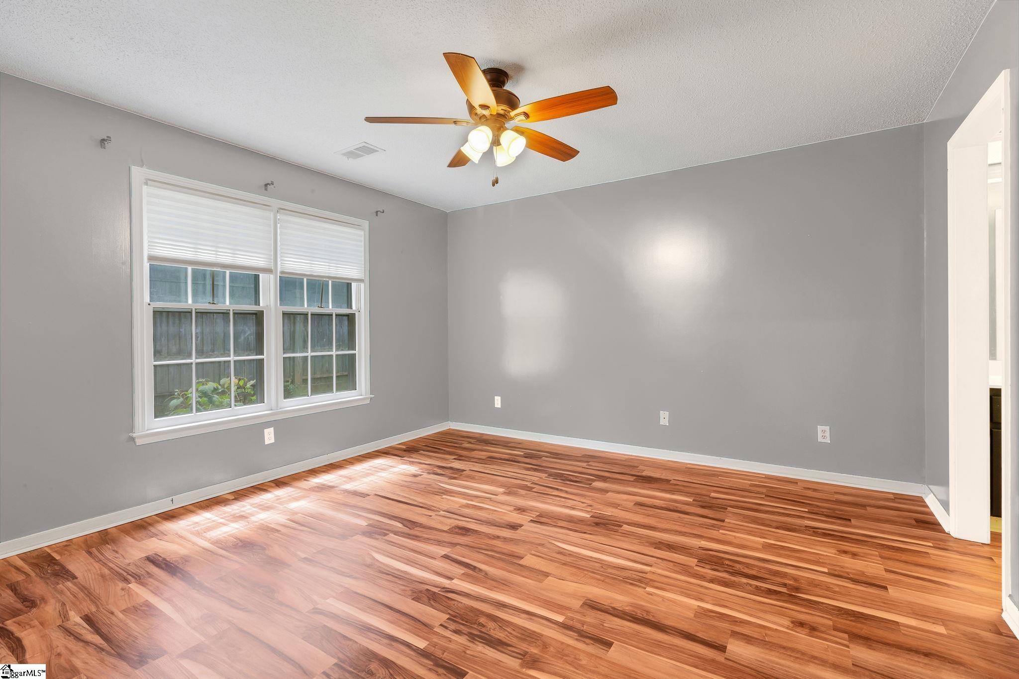 2001 Pelham Road UNIT Unit #30 Greenville, SC 29615
