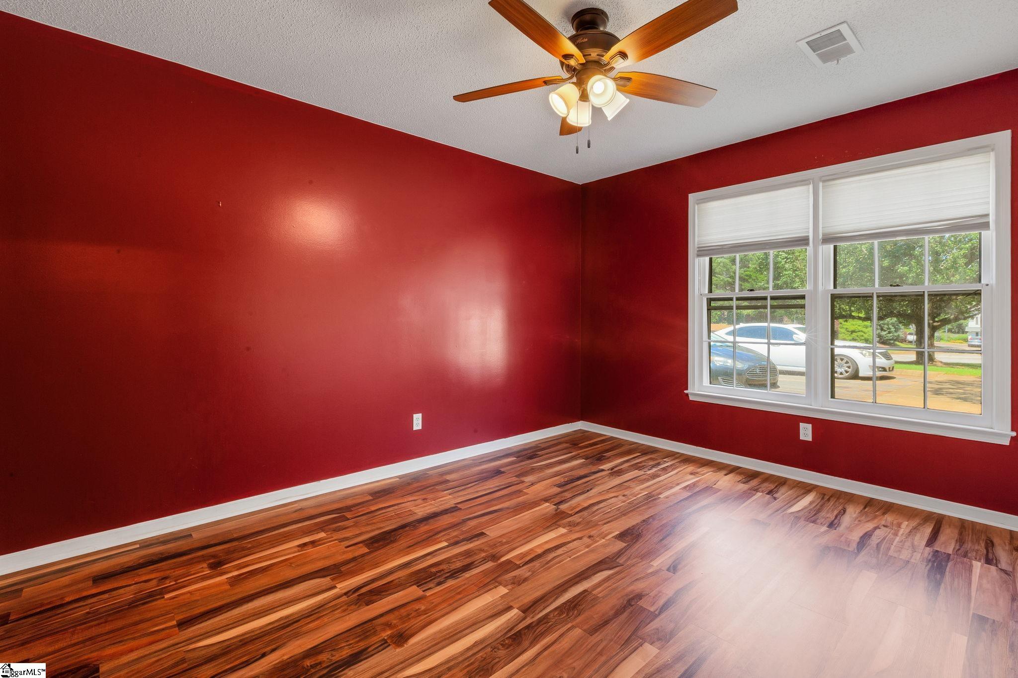2001 Pelham Road UNIT Unit #30 Greenville, SC 29615