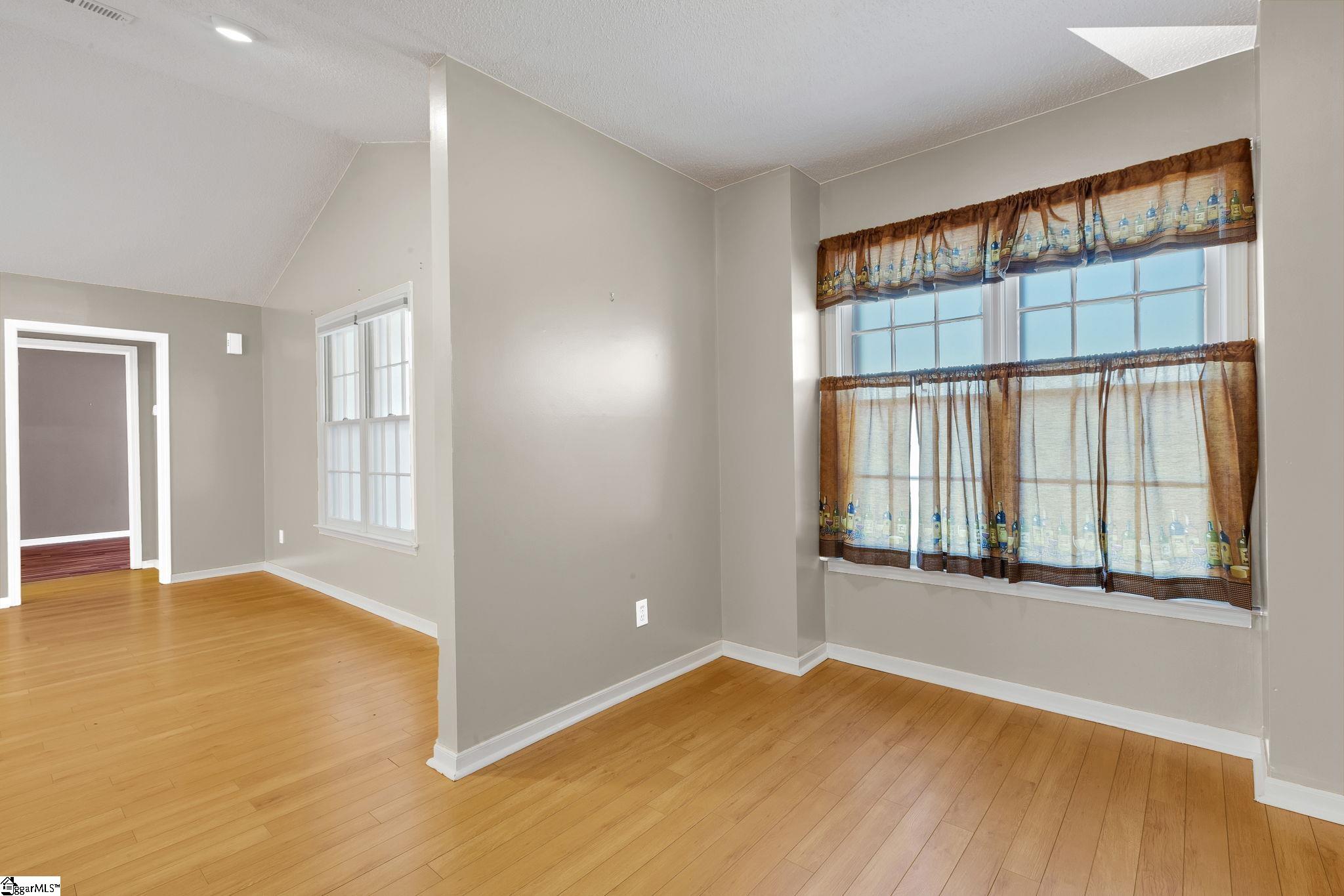 2001 Pelham Road UNIT Unit #30 Greenville, SC 29615