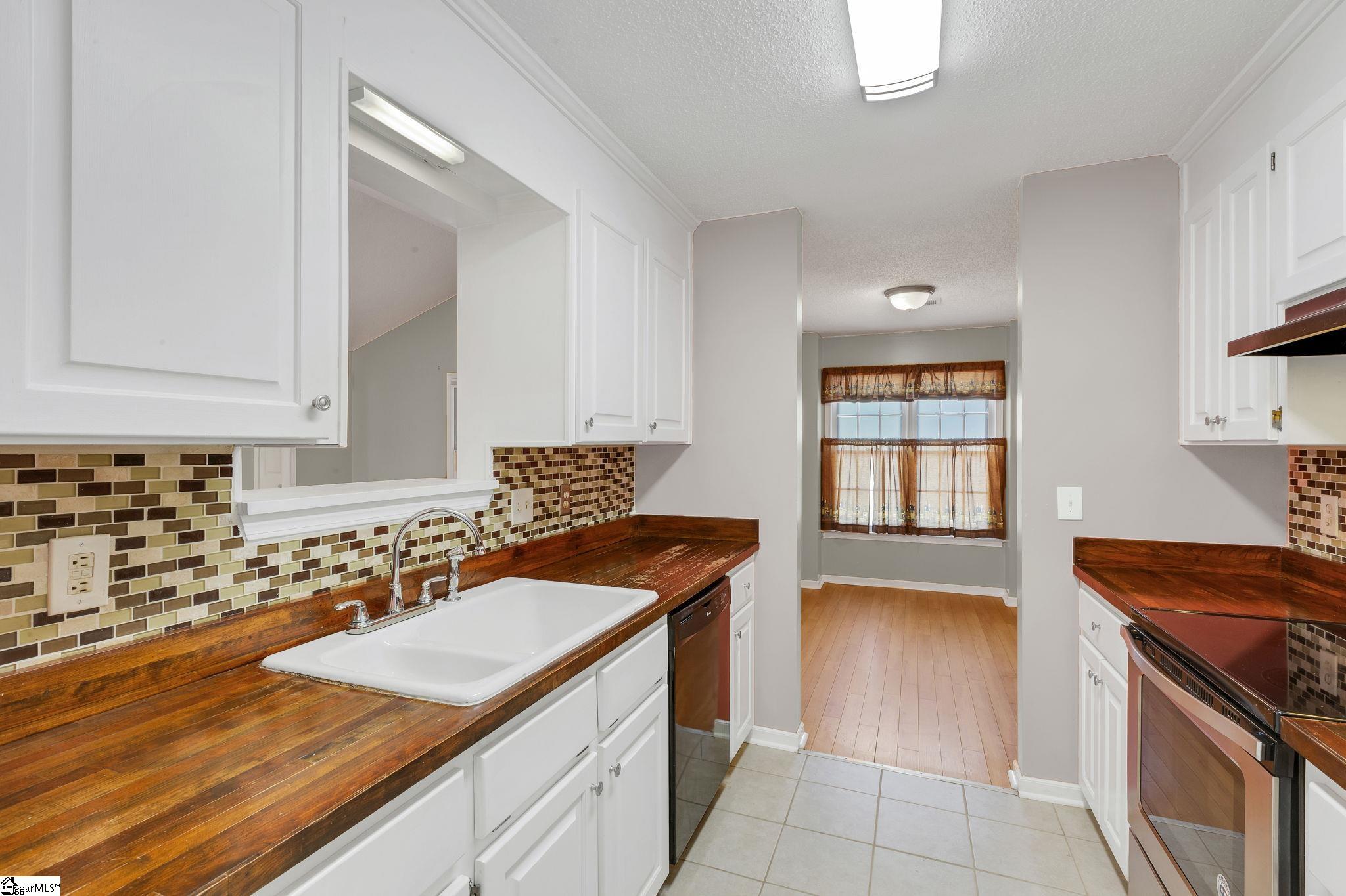 2001 Pelham Road UNIT Unit #30 Greenville, SC 29615