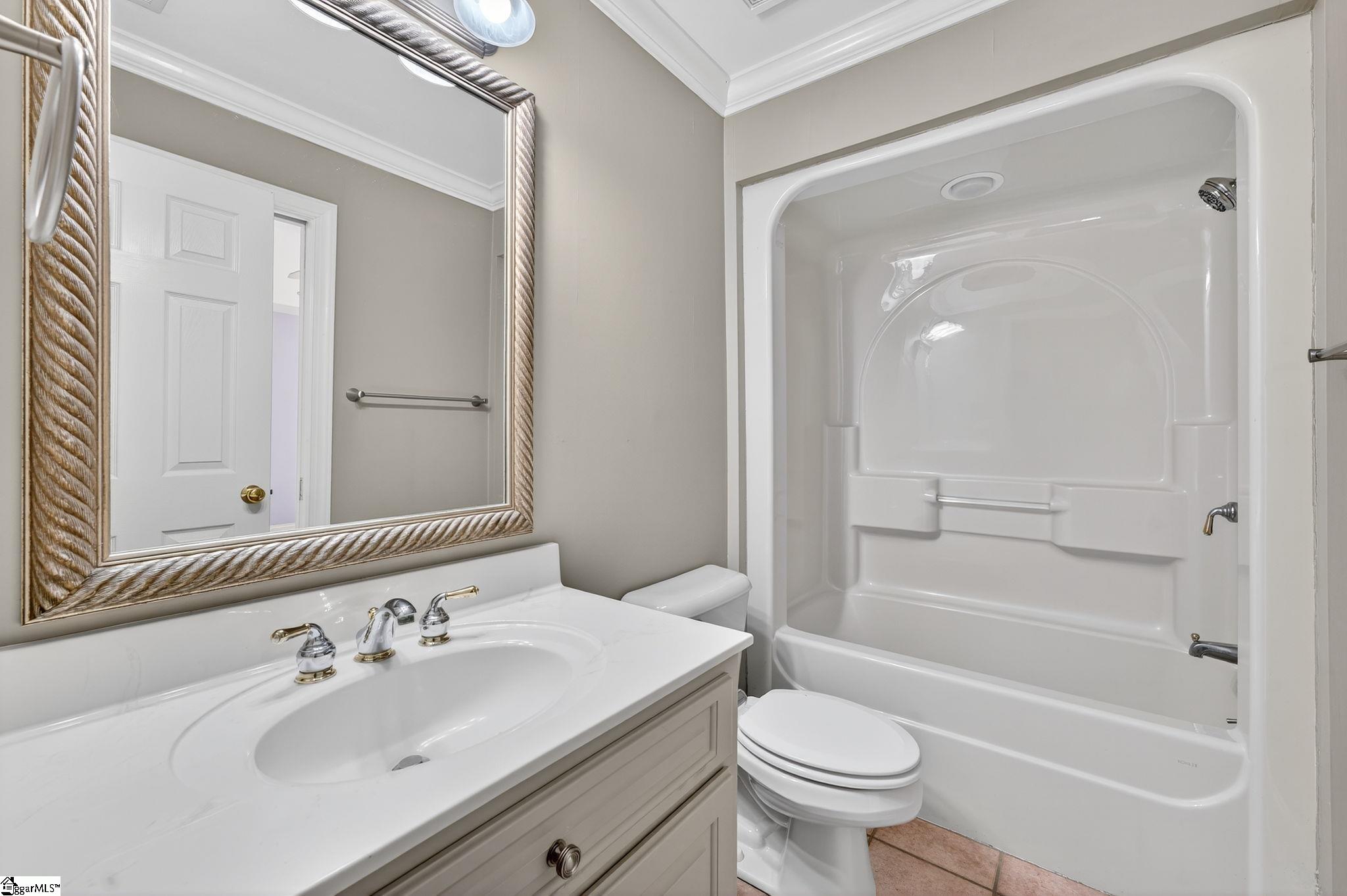 228 Indian Wells Drive Spartanburg, SC 29306