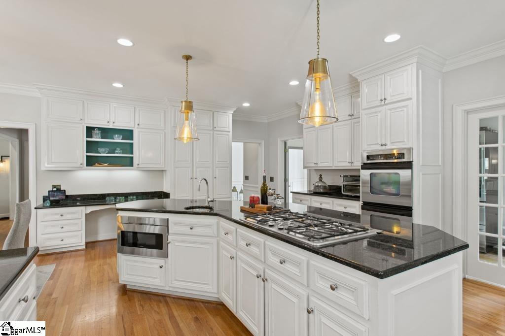 15 Orchard Meadow Lane Greenville, SC 29607