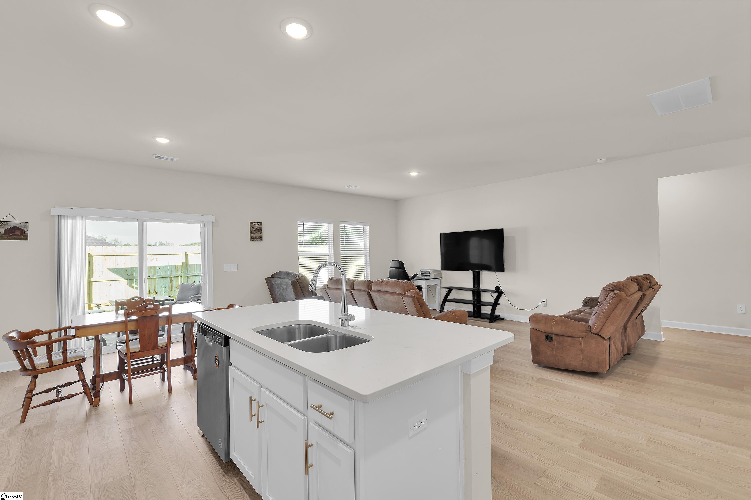 110 Firehole Road Gray Court, SC 29645