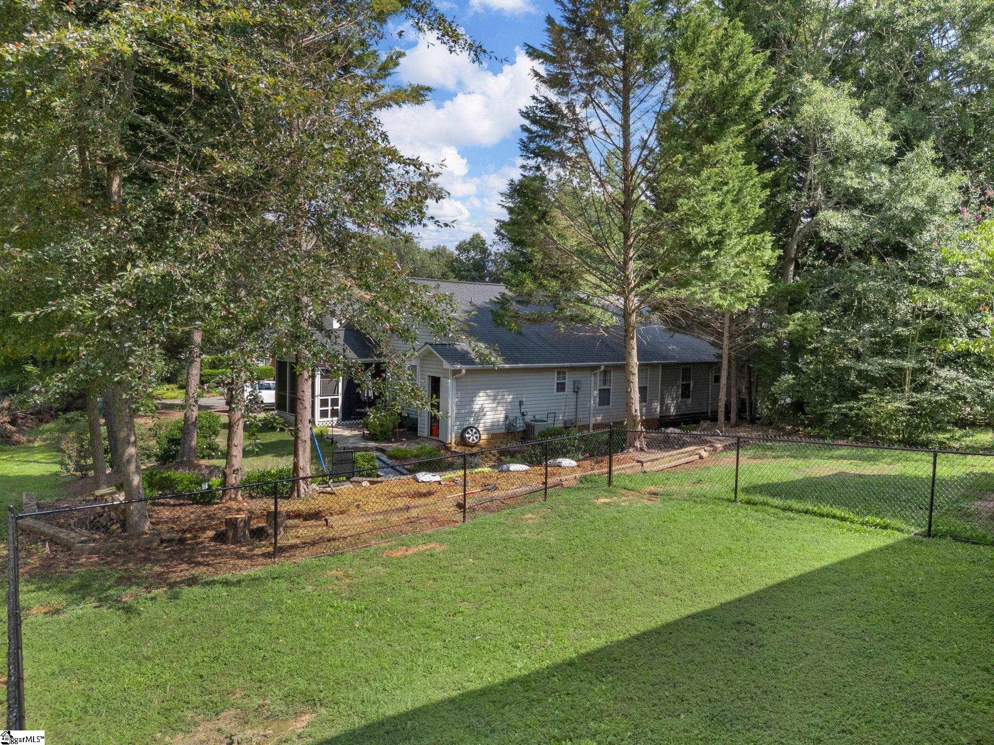 318 Sunridge Drive Spartanburg, SC 29302