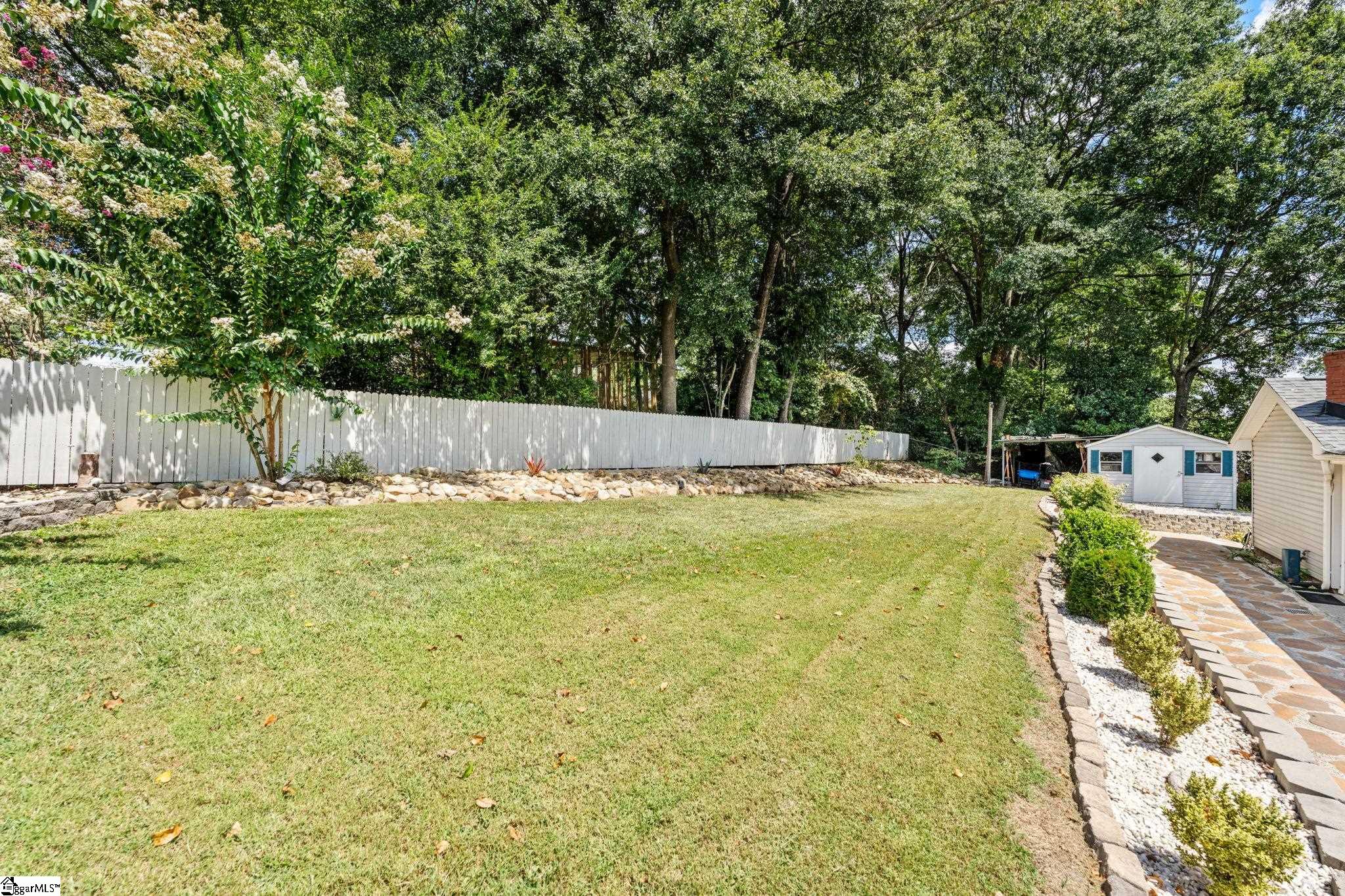 7 Confederate Circle Taylors, SC 29687