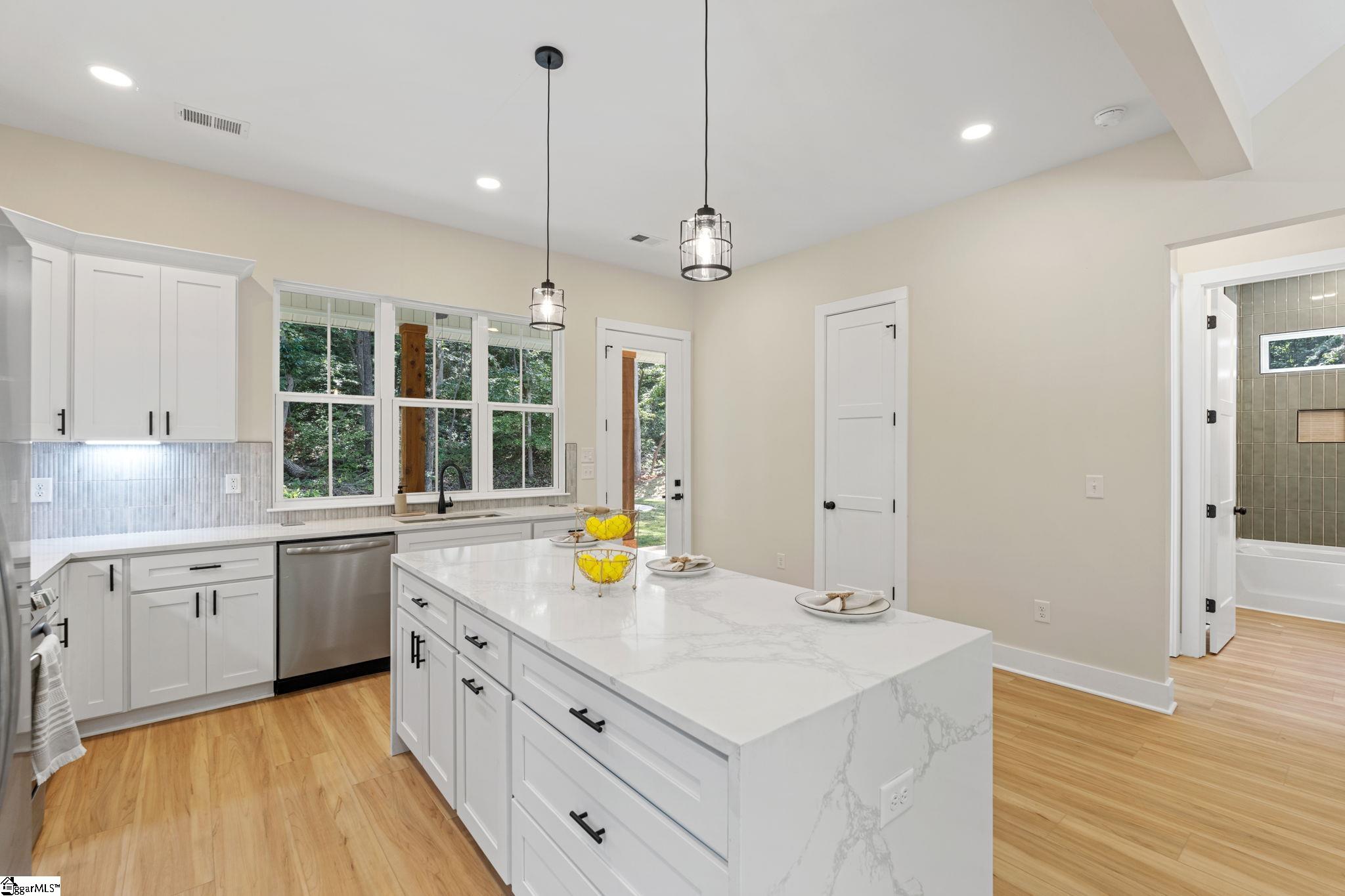 920 Canterbury Way Westminster, SC 29693