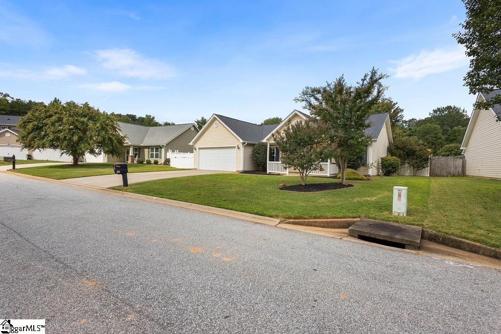 10 Calalla Court Taylors, SC 29687