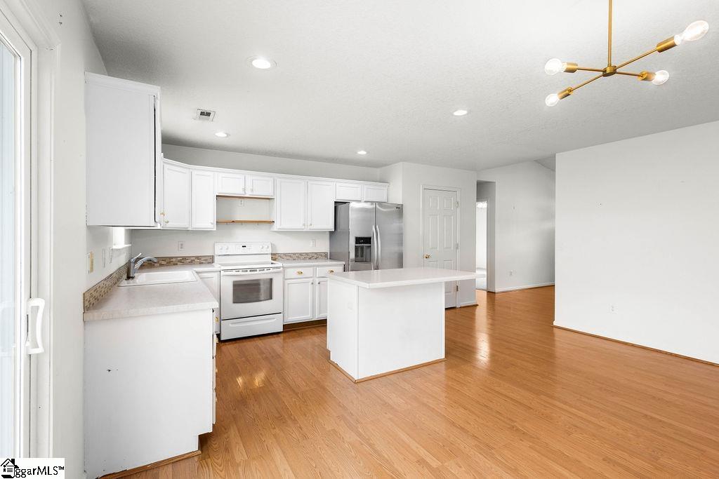 10 Calalla Court Taylors, SC 29687