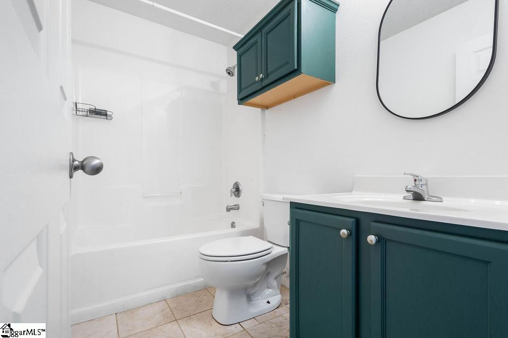 10 Calalla Court Taylors, SC 29687