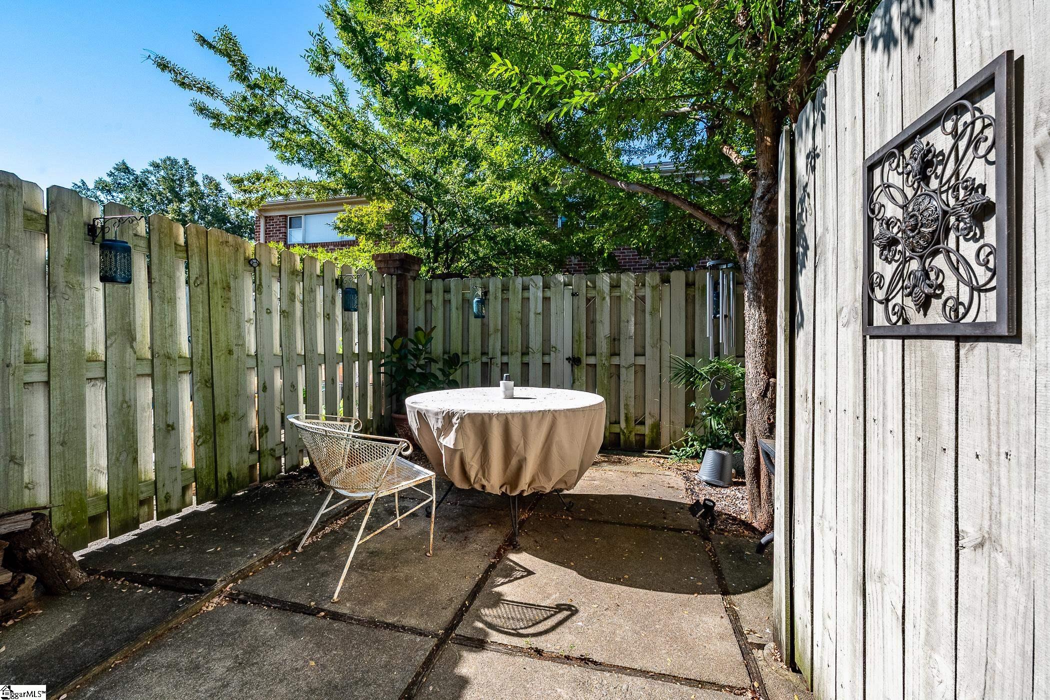 2530 E North Street Greenville, SC 29615