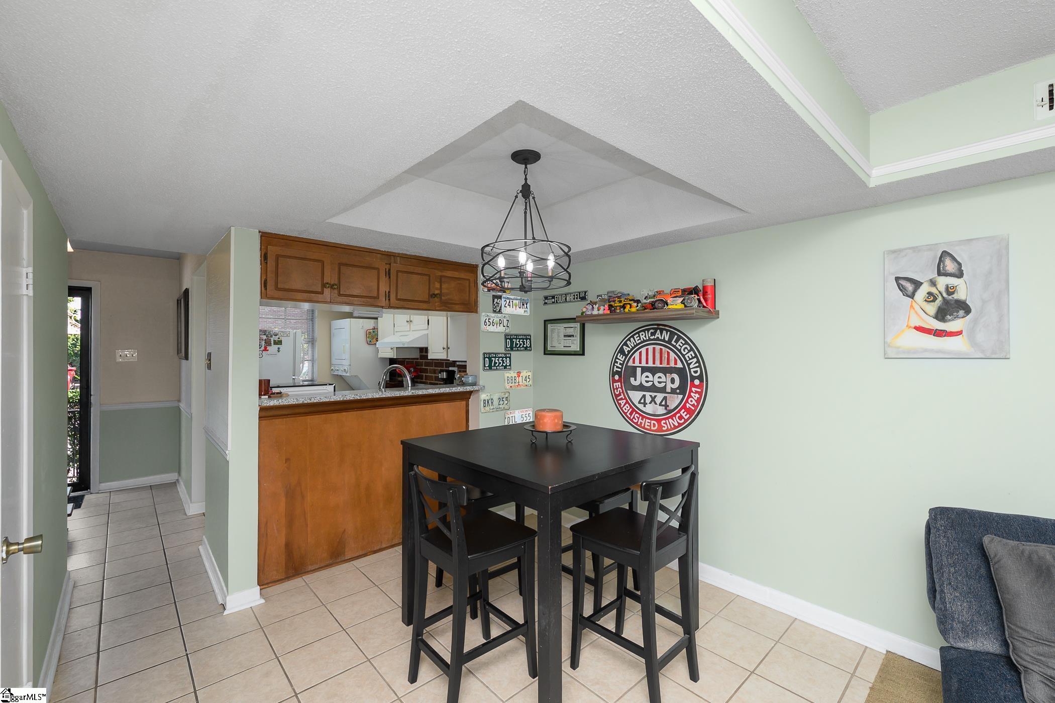 2530 E North Street Greenville, SC 29615