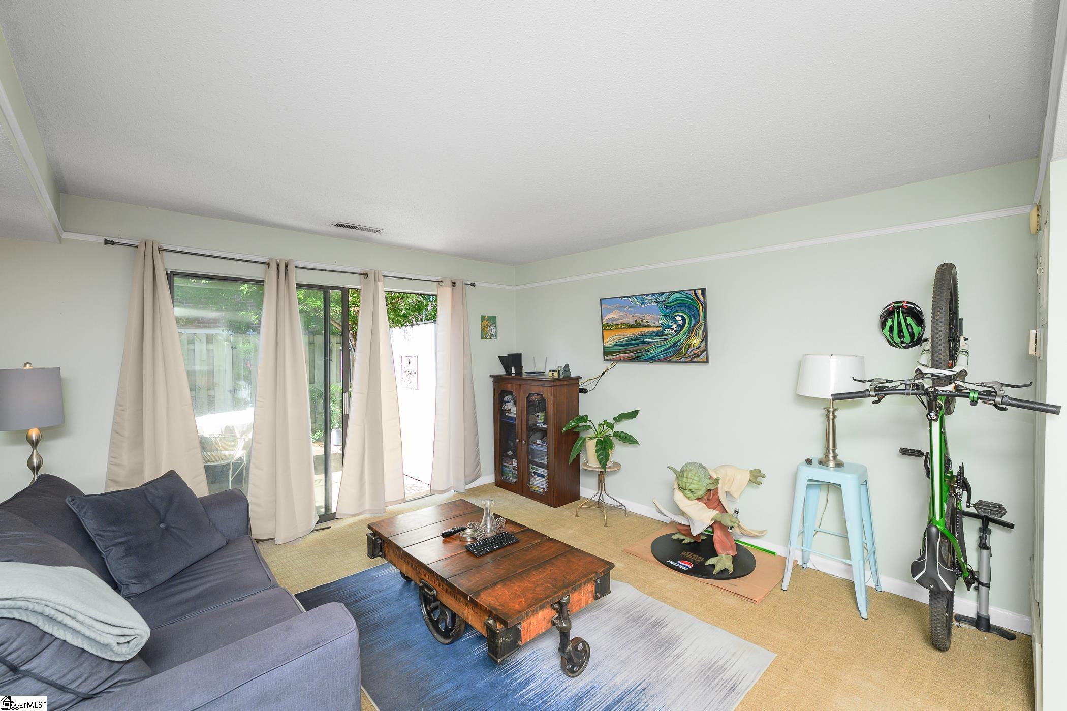 2530 E North Street Greenville, SC 29615