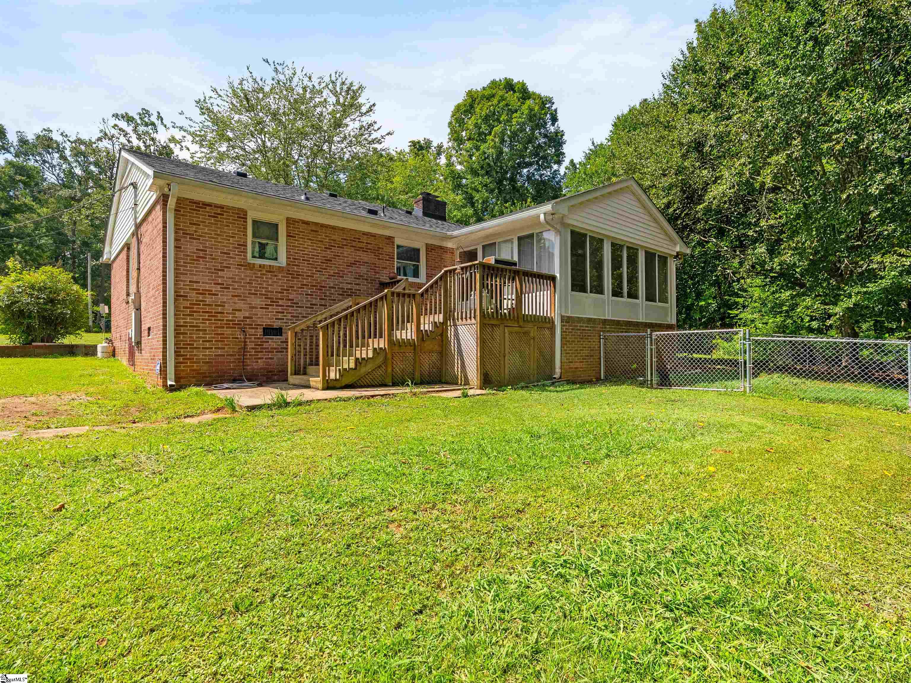 115 Kingston Drive Laurens, SC 29360