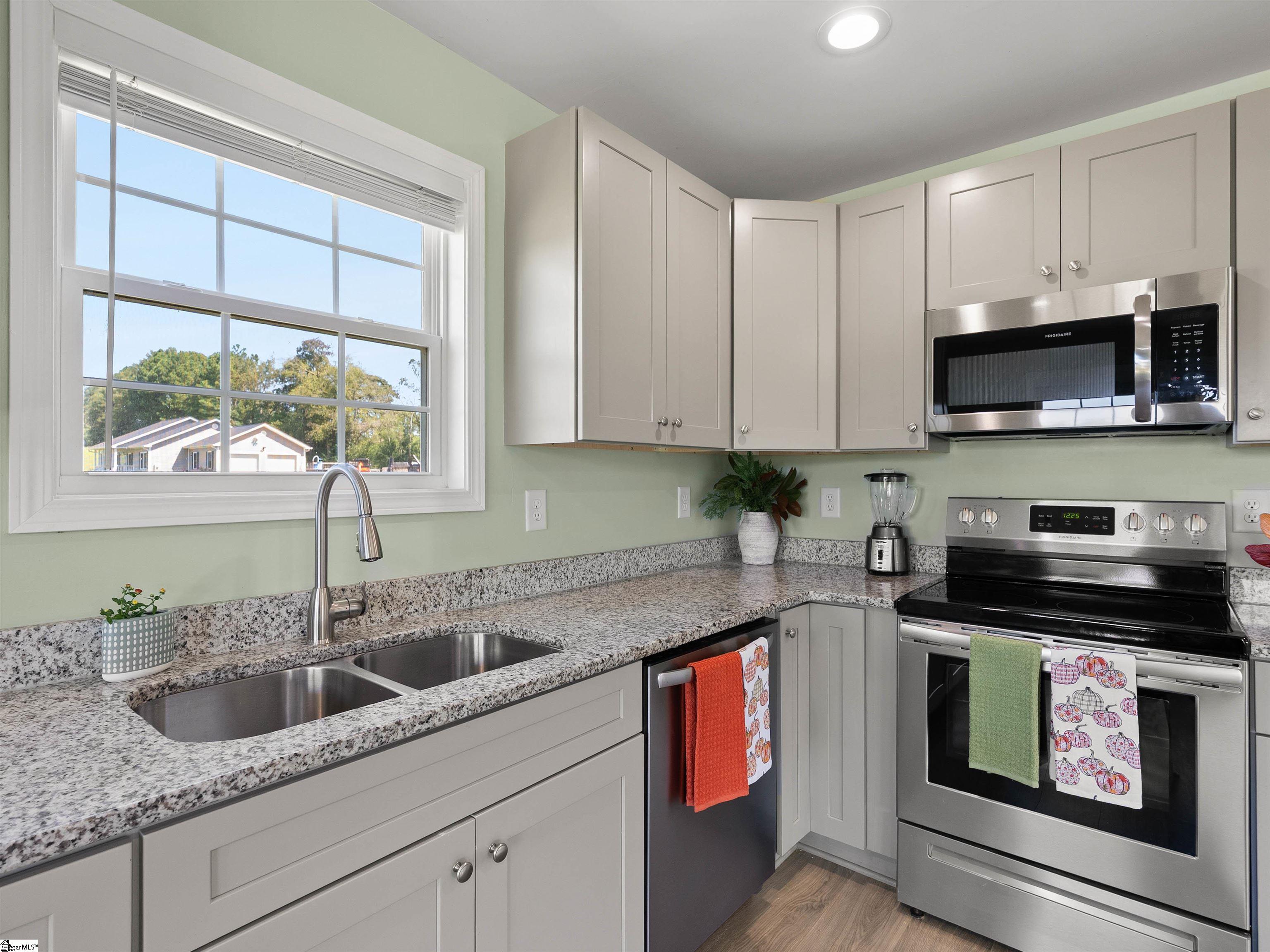 381 Deer Farm Pond Lane Fair Play, SC 29643