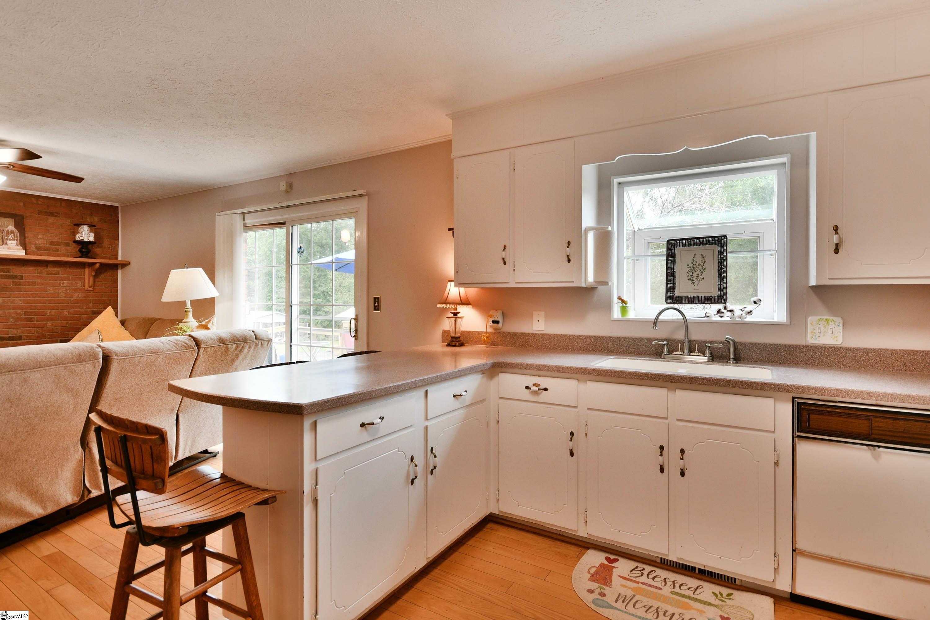 100 Ivyway Lane Liberty, SC 29657