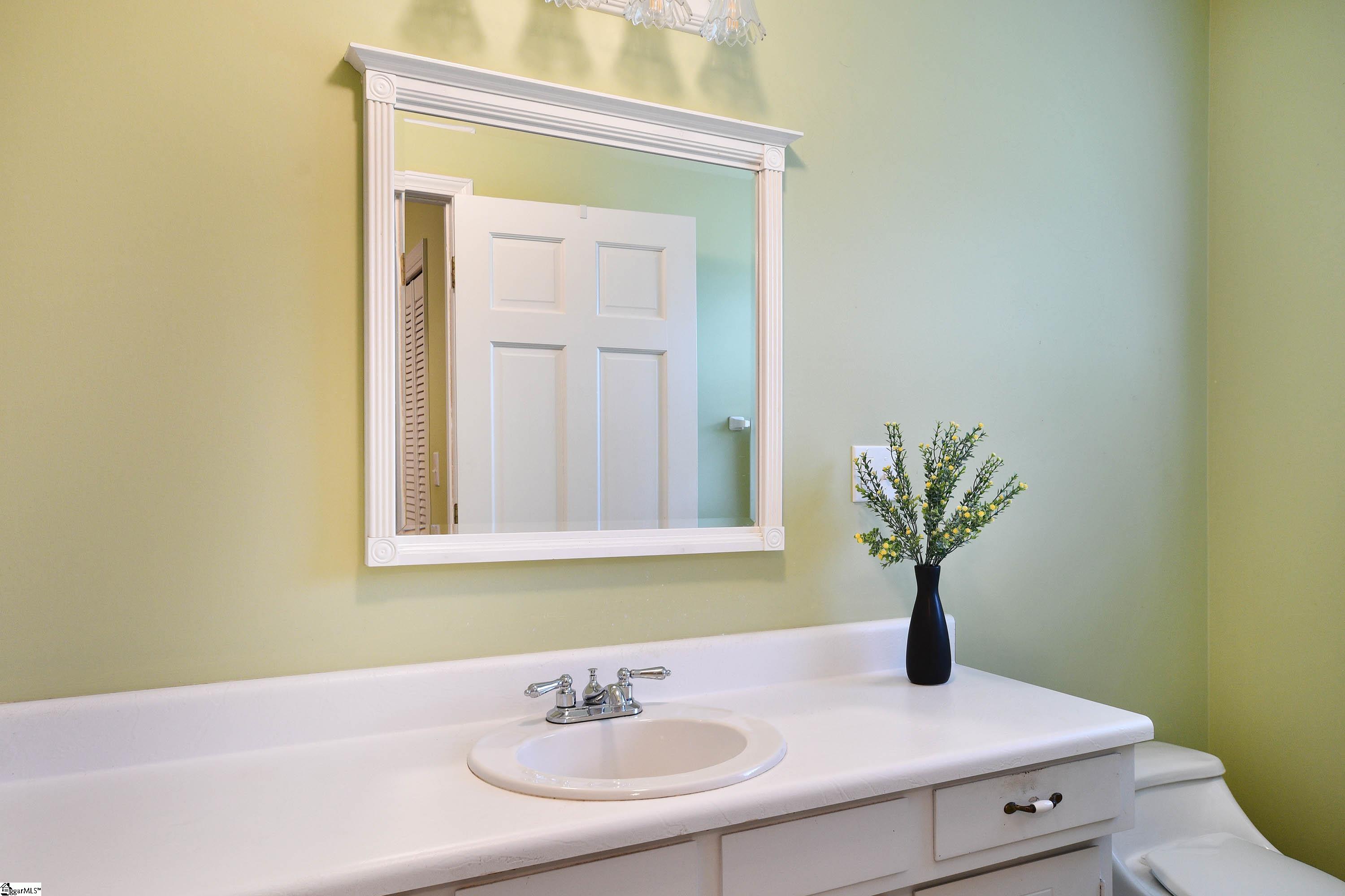 100 Ivyway Lane Liberty, SC 29657