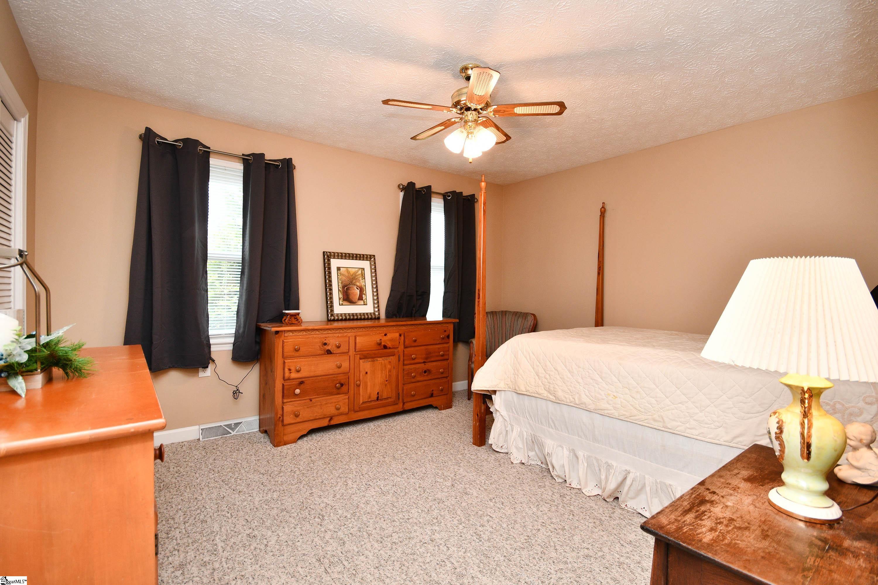 100 Ivyway Lane Liberty, SC 29657