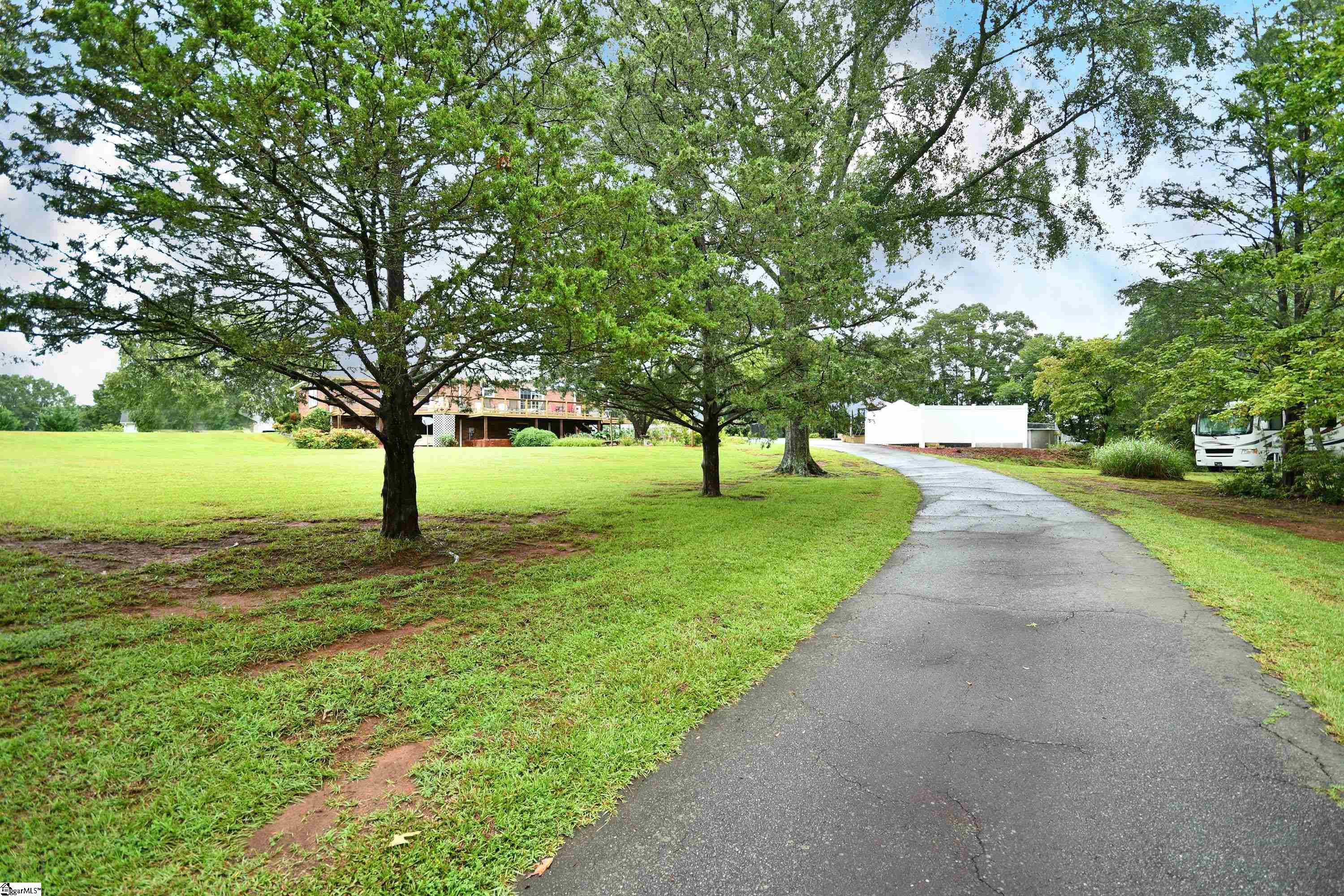 100 Ivyway Lane Liberty, SC 29657