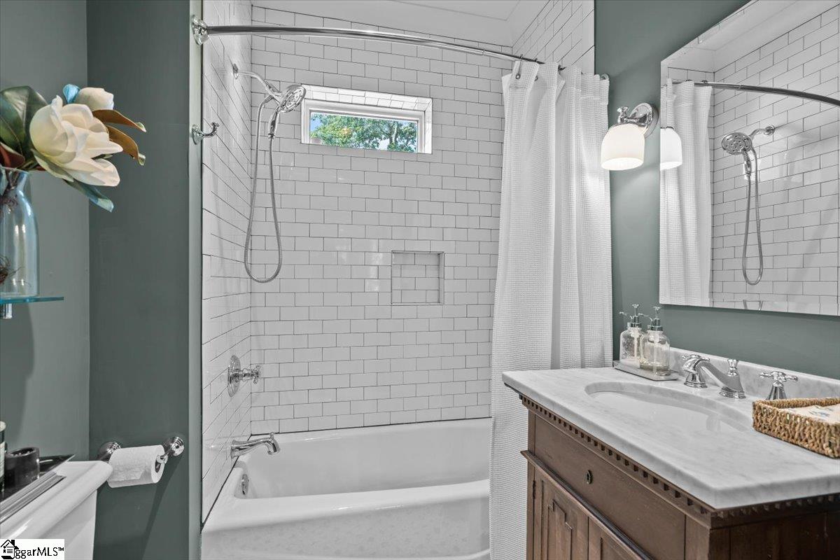 1304 N Parker Road Greenville, SC 29609