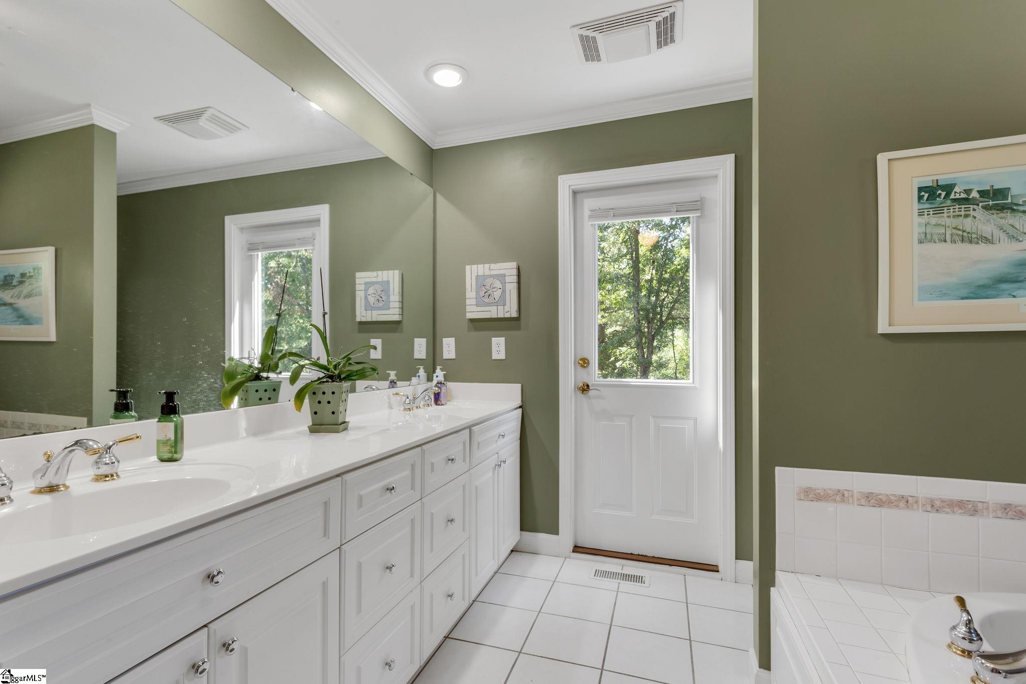 4539 Locust Hill Road Taylors, SC 29687