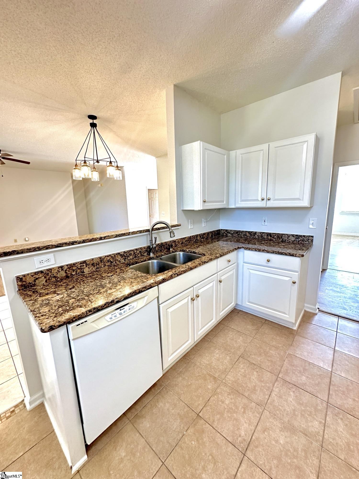16 Chablis Court Mauldin, SC 29662