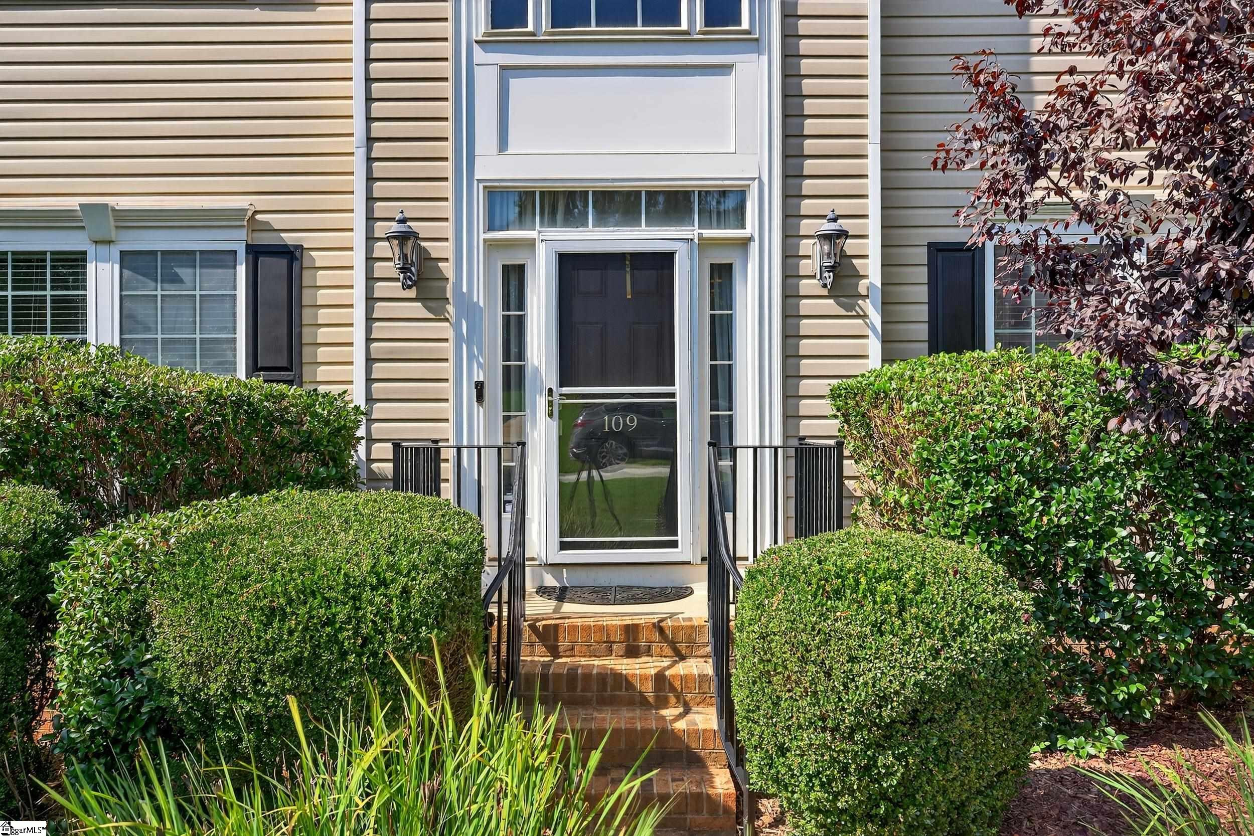 109 Hydrangea Way Simpsonville, SC 29681
