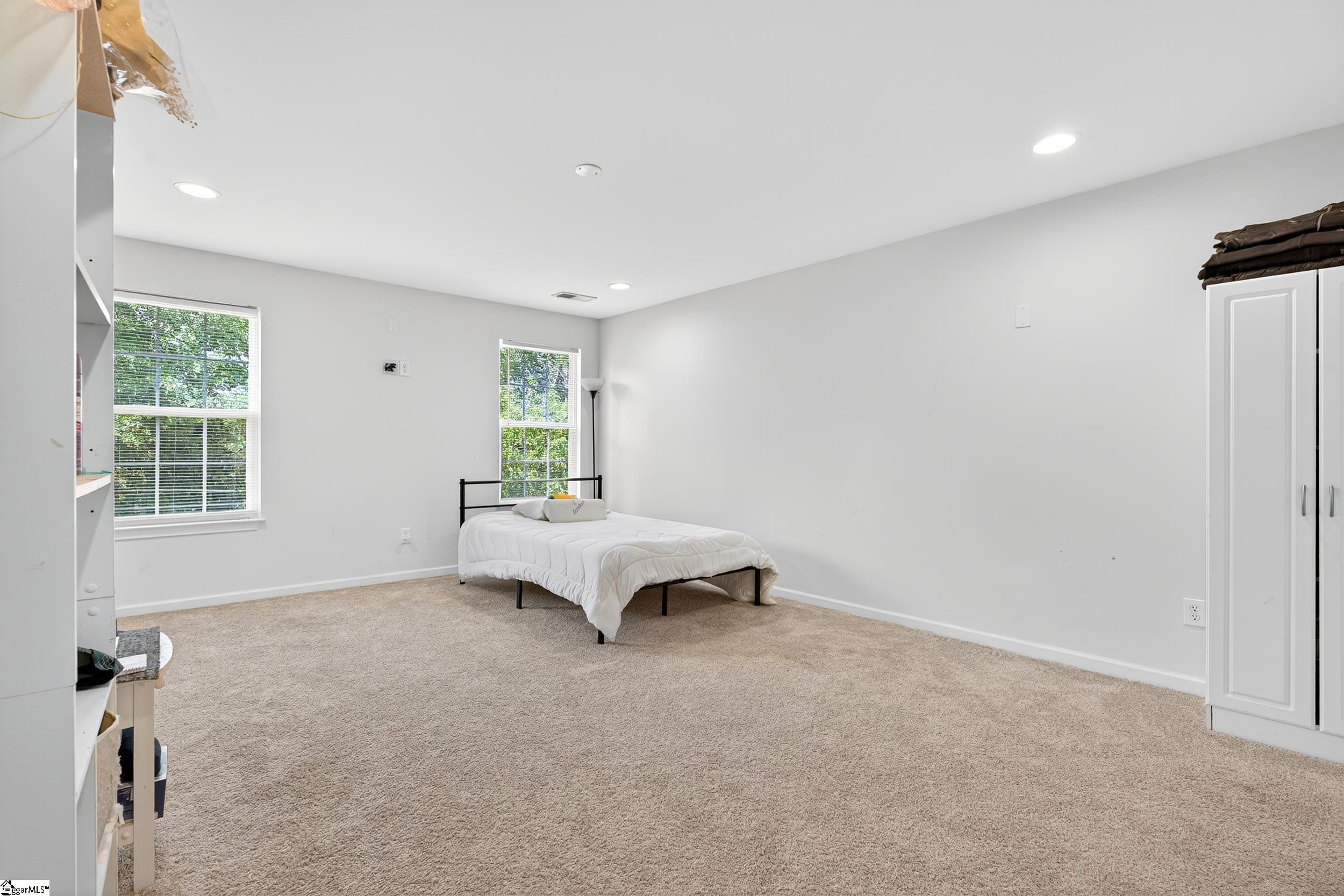 109 Hydrangea Way Simpsonville, SC 29681