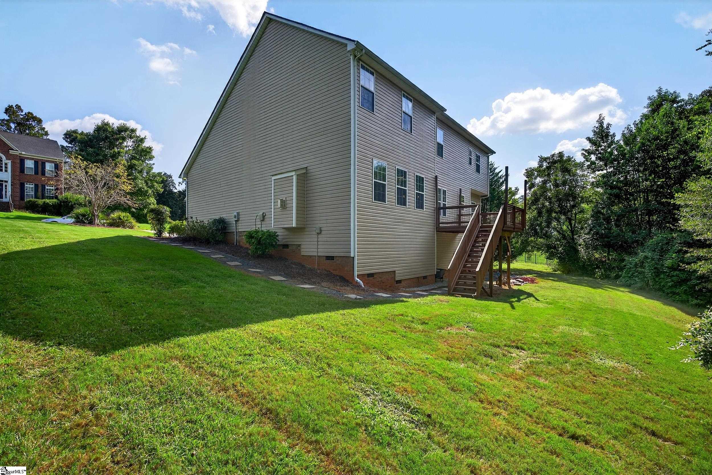 109 Hydrangea Way Simpsonville, SC 29681