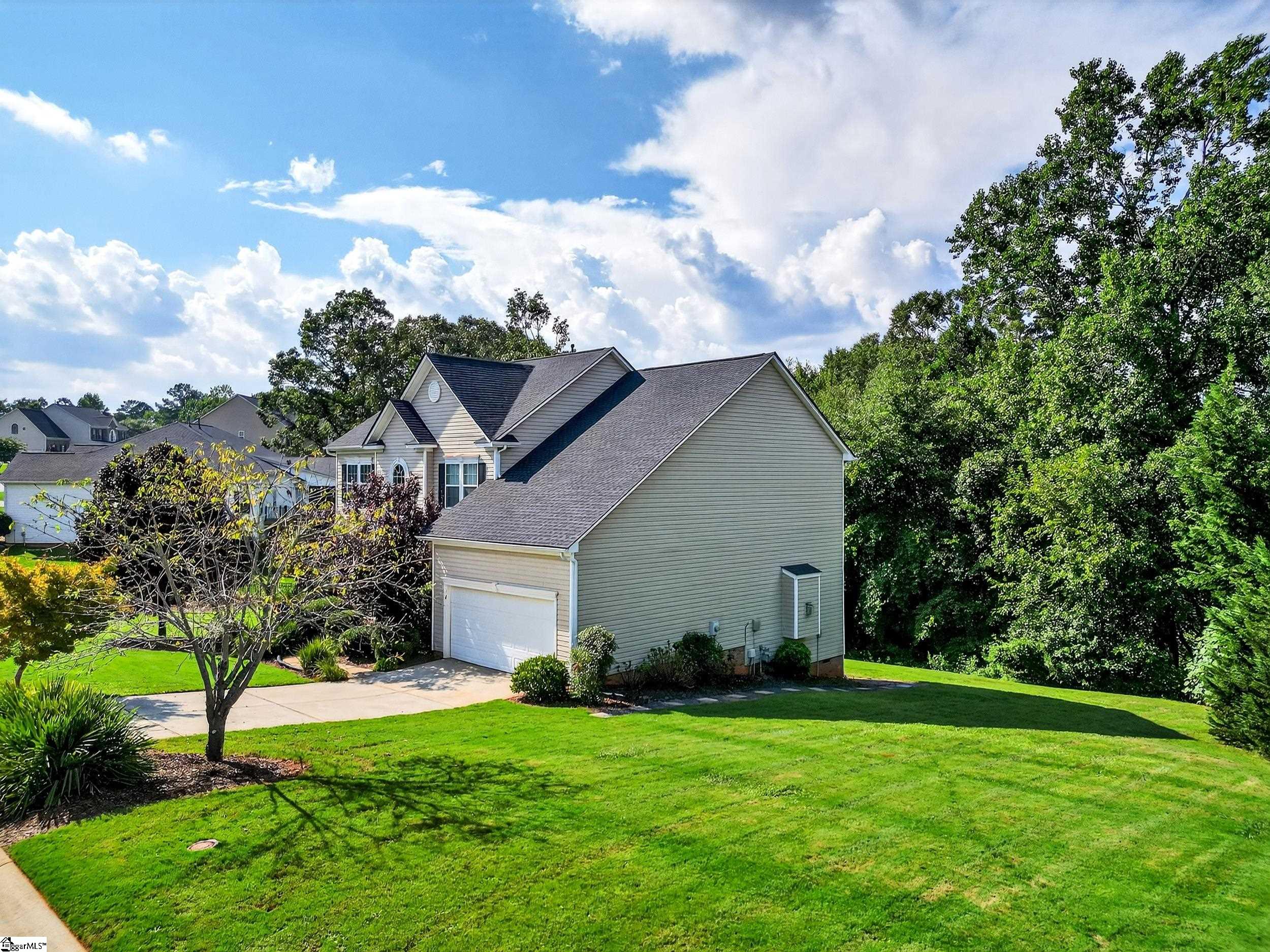 109 Hydrangea Way Simpsonville, SC 29681